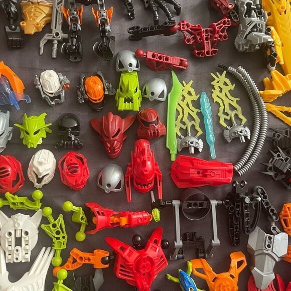 LEGO Bionicle / Hero Factory Lot Approximately 7 lbs Masks Weapons Arms Torsos P - Picture 3 of 14